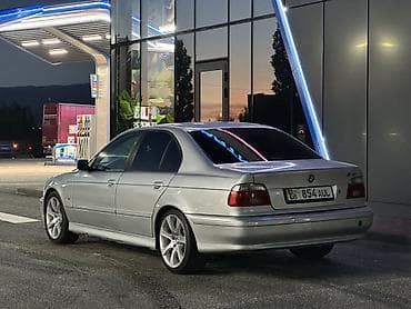 BMW 5 series: 2001 г., 2.5 л, Механика, Бензин, Седан