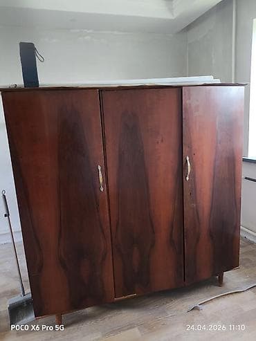 комоды для одежды: Шифоньер, шкаф для одежды, Прямой, Дерево — 1