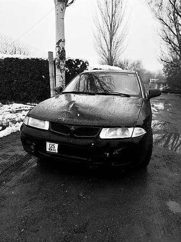 daixatsu move: Mitsubishi Carisma: 1996 г., 1.8 л, Механика, Бензин, Хэтчбэк — 1