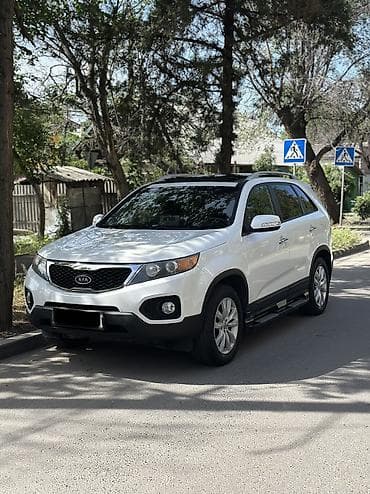 Kia Sorento: 2011 г., 2 л, Автомат, Дизель, Кроссовер