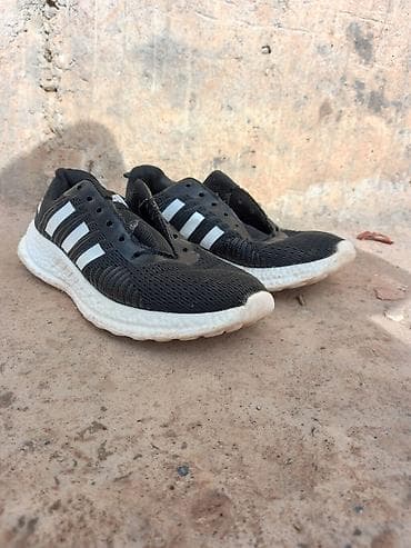 Мужские кроссовки, 36, Adidas, Б/у, цвет - Черный, Самовывоз