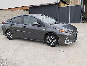 step 2: Toyota Prius: 2021 г., Гибрид, Лифтбек — 1