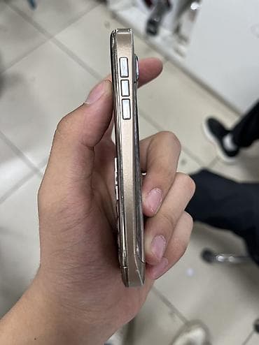 телефон на 10000: Nokia E72 — 4