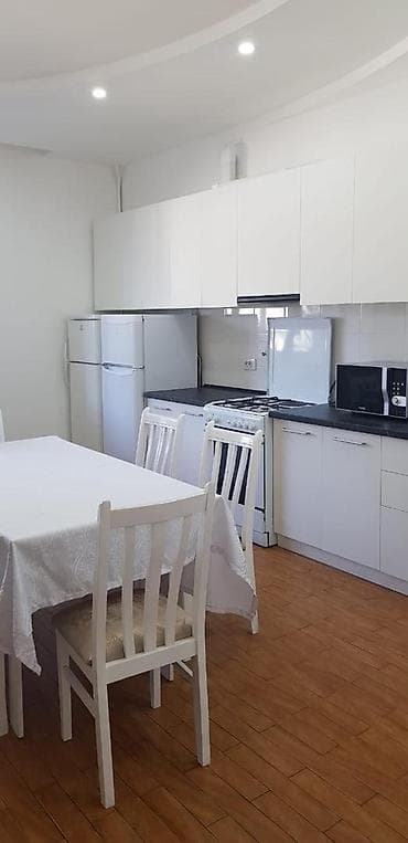 osh flat: Сдаю 4х комнатную квартиру, ул. Московская 160/1 перес. Исанова — 8