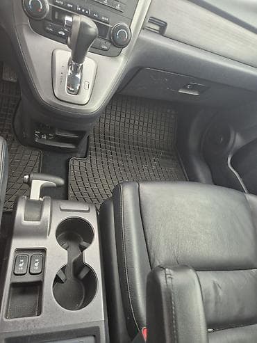 90: Honda CR-V: 2008 г., Автомат — 4