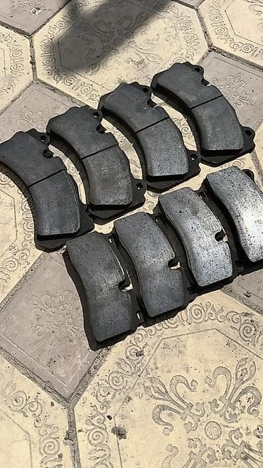 l7 pro: Комплект тормозных колодок Lexus Новый, Оригинал — 1