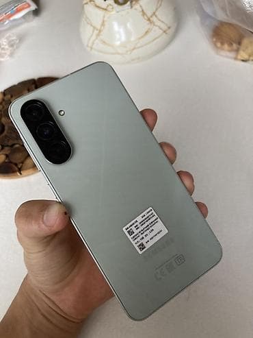 redmi note 11 e: Samsung Galaxy A56 (модель SM-A566E/DS), цвет мятно‑зелёный — 4