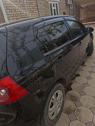 Унаа сатуу: Volkswagen Golf: 2004 г., 1.6 л, Типтроник, Бензин, Седан — 4