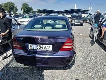 мер: Mercedes-Benz C-Class: 2002 г., Седан — 4