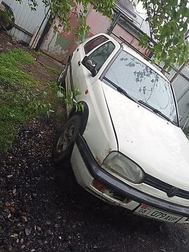 щиток приборов passat b3: Volkswagen Golf: 1996 г., Хэтчбэк — 10