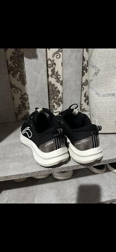 original nike: Мужские кроссовки, 41, Б/у, цвет - Черный, Самовывоз — 2