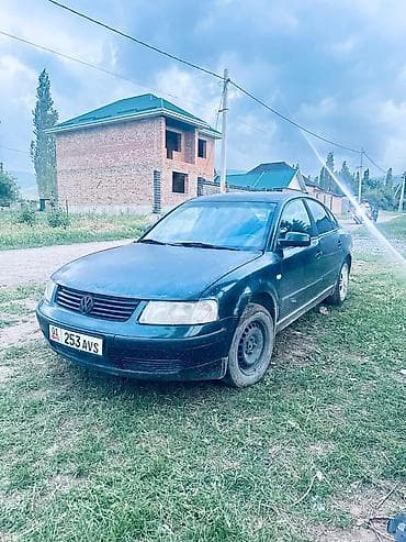 Унаа: Volkswagen Passat: 1997 г., 1.8 л, Кол менен иштөөчү, Бензин, Седан — 2
