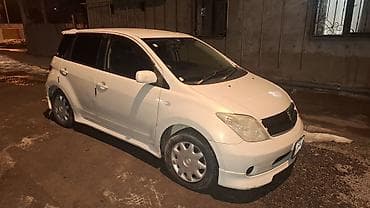 бак бенза: Toyota Ist: 2002 г., Автомат, Бензин, Хэтчбэк — 3