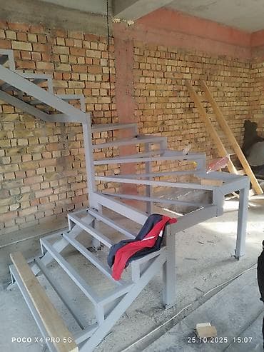 hi tech: Металлическая лестница Для дома, Форма лестницы: Г-образная — 5