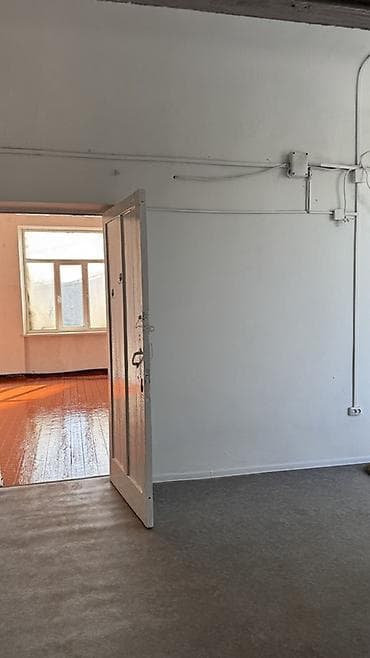 работа офисе: Сдаётся в аренду помещение под офис/студию/мастерскую. Адрес — 8