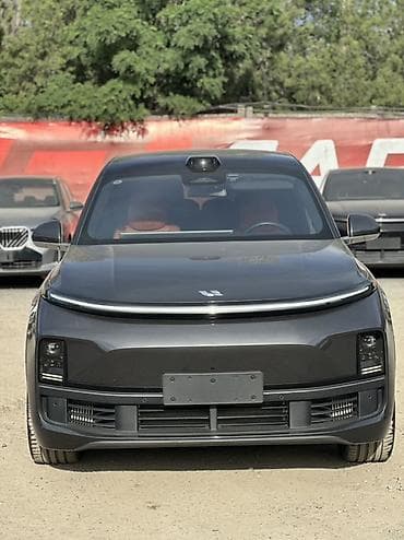 Lixiang: Lixiang L9: 2024 г., 1.5 л, Автомат, Гибрид, Кроссовер — 2