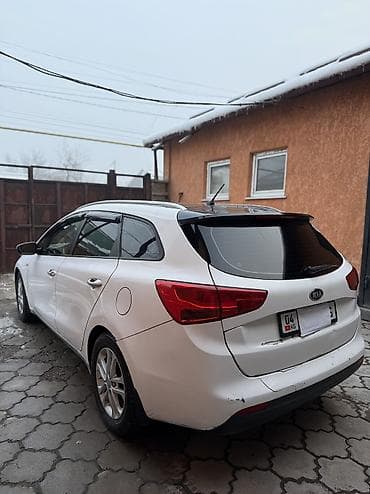 кия 3: Kia Ceed: 2014 г., 1.4 л, Механика, Бензин — 4