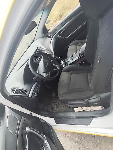 Транспорт: Hyundai i40: 2016 г., 2 л, Автомат, Седан — 2