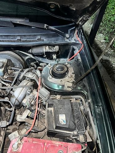 mazda 3: Mazda 626: 2000 г., 2 л, Механика, Бензин, Седан — 10