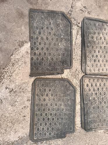 mini jack: Родные Резиновые Полики Для салона Toyota, цвет - Черный — 4