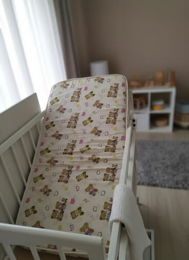 детская мебель для двух девочек: Детская приставная кроватка, С колесиками, цвет - Белый — 1