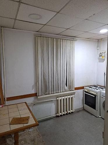 1 бөлмө, 35 м², 105-серия, 1 кабат, Эски ремонт — 3