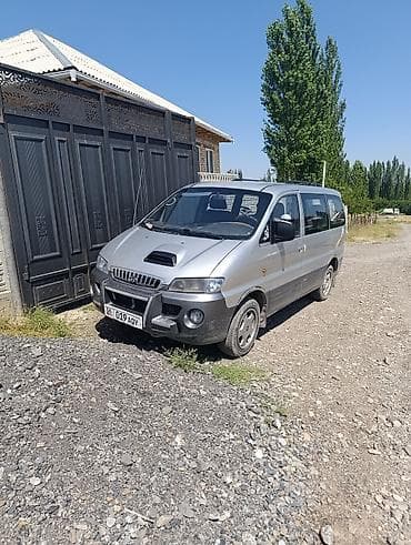 Hyundai Starex: 2002 г., 2.5 л, Механика, Дизель, Минивэн — 1