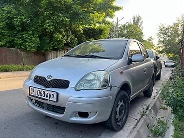 Toyota Yaris: 2004 г., 1.3 л, Механика, Бензин, Хэтчбэк — 4