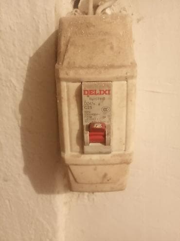 deli: Электрический автомат, Однофазные, Напряжение: 25 ампер — 1