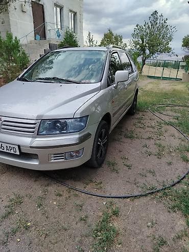 капот митсубиси каризма: Mitsubishi Space Wagon: 2003 г., 2 л, Механика, Бензин, Минивэн — 1