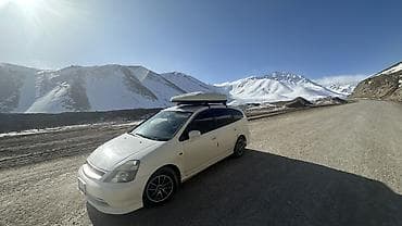 Honda Stream: 2002 г., 2 л, Автомат, Бензин, Минивэн