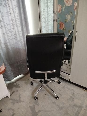 для чистки обуви: Офисное кресло, Новый, С колесиками, цвет - Черный, Экокожа — 2