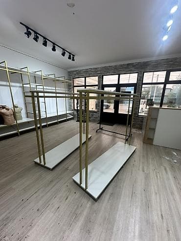 весы 300 кг: Торговое оборудование для магазина одежды Комплект включает: - — 2