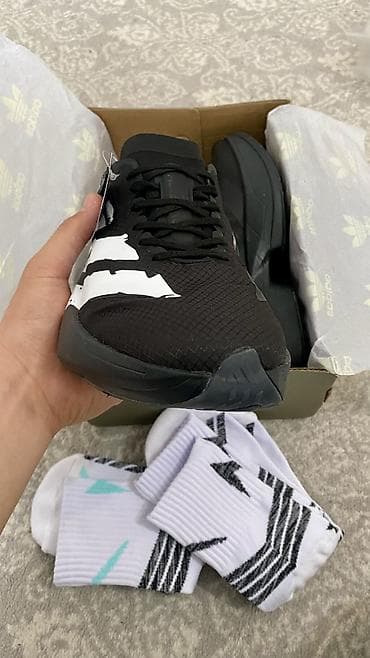 бир: Эркектердин кроссовкасы, 42, Adidas, Жаңы, түсү - Кара, Өзү алып кетүү — 3