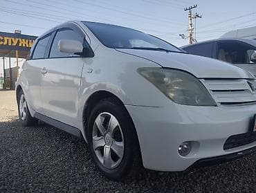 Транспорт: Toyota Ist: 2003 г., 1.5 л, Автомат, Бензин, Хэтчбэк — 1