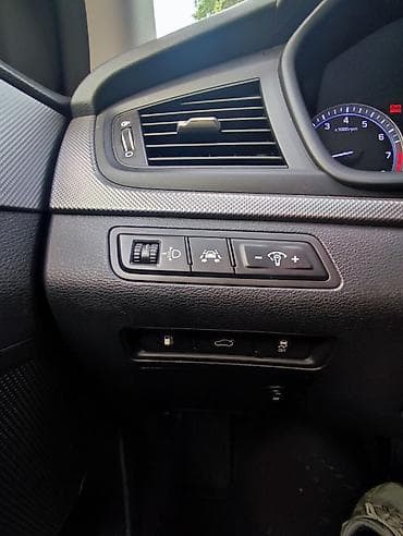 Продажа авто: Hyundai Sonata: 2020 г., 2 л, Автомат, Газ, Седан — 5