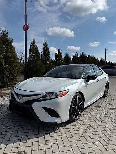 Toyota Camry: 2017 г., 3.5 л, Автомат, Бензин, Седан