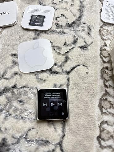 плеер ipod: IPhone 5s, Б/у, 16 ГБ, Серебристый, Коробка — 5