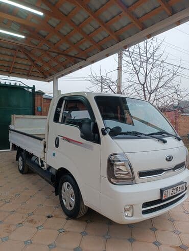 срочно в связи с переездом: Kia : 2020 г., 2.5 л, Механика, Газ, Пикап — 1