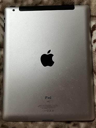 Планшеты: Зарядка в комплекте Apple iPad (A1459) 32 ГБ, 9.7" - Модель: iPad с — 3