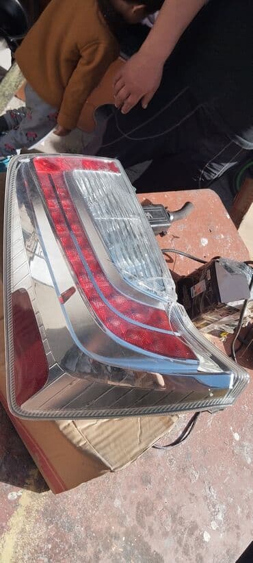 Задний левый стоп-сигнал Toyota at lalafo.kg Задний левый стоп-сигнал Toyota