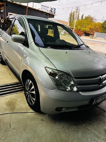 Продажа авто: Toyota Ist: 2003 г., Автомат, Хэтчбэк — 3