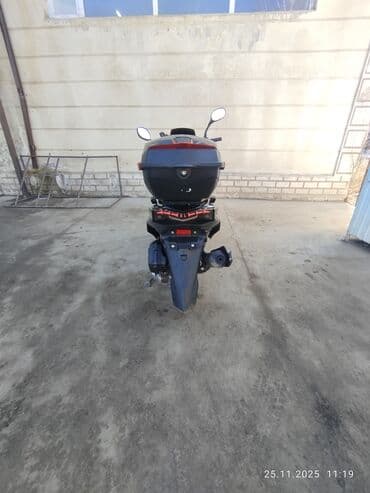 квадроцикл цена бу бишкек: Макси скутер сатылат.150 куб.Абалы жакшы.Пробег 2500 км.Матор — 4