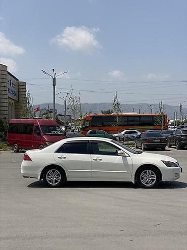 camry 2010: Honda Inspire: 2006 г., Седан — 6