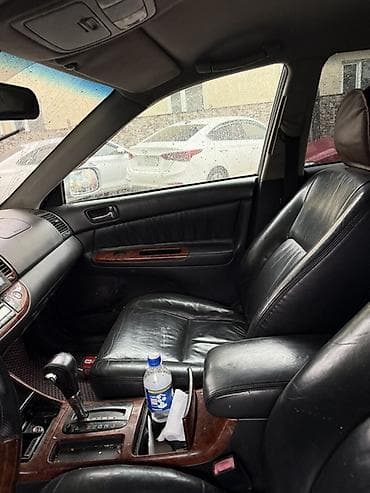 650: Toyota Camry: 2004 г., Газ — 5