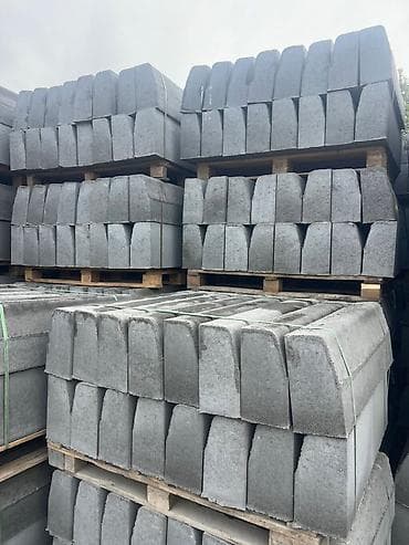 стройка туалета: Дорожный бордюр, Прессованный, Бетонный, Новый — 5