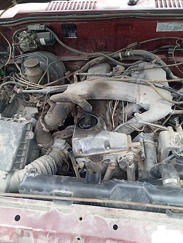 ford maverick: Isuzu Bighorn: 1996 г., 2.9 л, Автомат, Внедорожник — 4