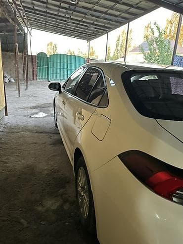 corolla runx: Toyota Corolla: 2019 г., 1.8 л, Гибрид, Седан — 5