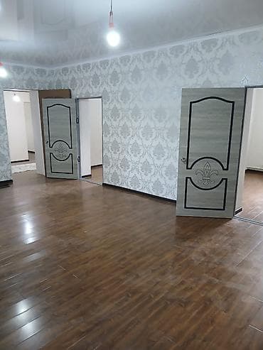 70000: Срочно продаю дом 3-комн+кух+санузел Участок 2,5- сотки Район — 1