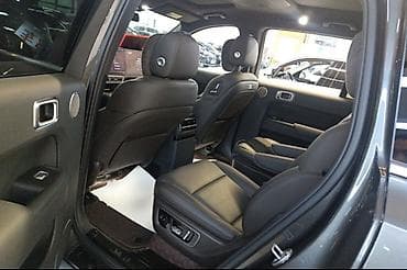 жили манжера: Lixiang L9: 2022 г., 1.5 л, Гибрид, Кроссовер — 9